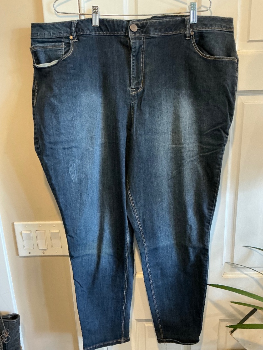 1822 Adriana jeans in plus size 24w